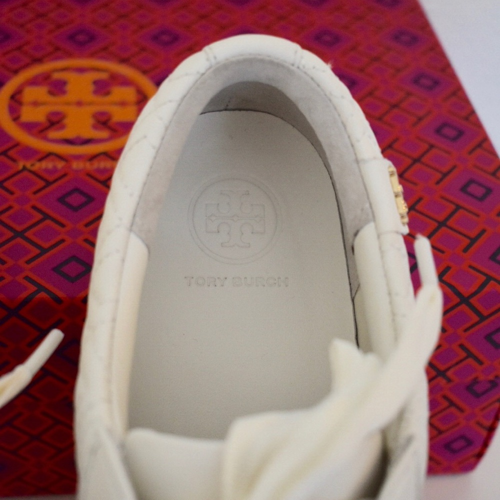 🎉FLASH SALE🎉 TORY BURCH QUILTED LEATHER SNEAKERS - Picture 4 of 6
